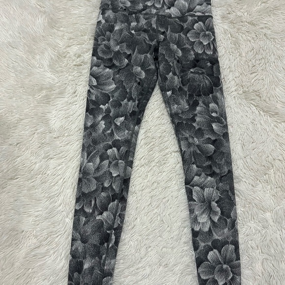 ATHLETA Elation Textured Tight - size XS - Picture 4 of 7